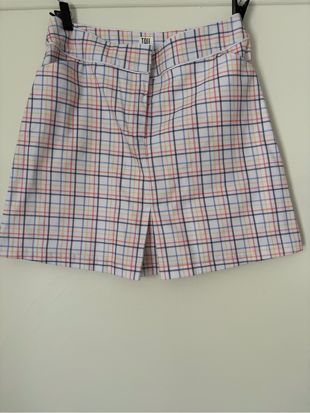 Tail White Label Multicolor Plaid Print‎ White Athletic Golf Tennis Skirt Size 8